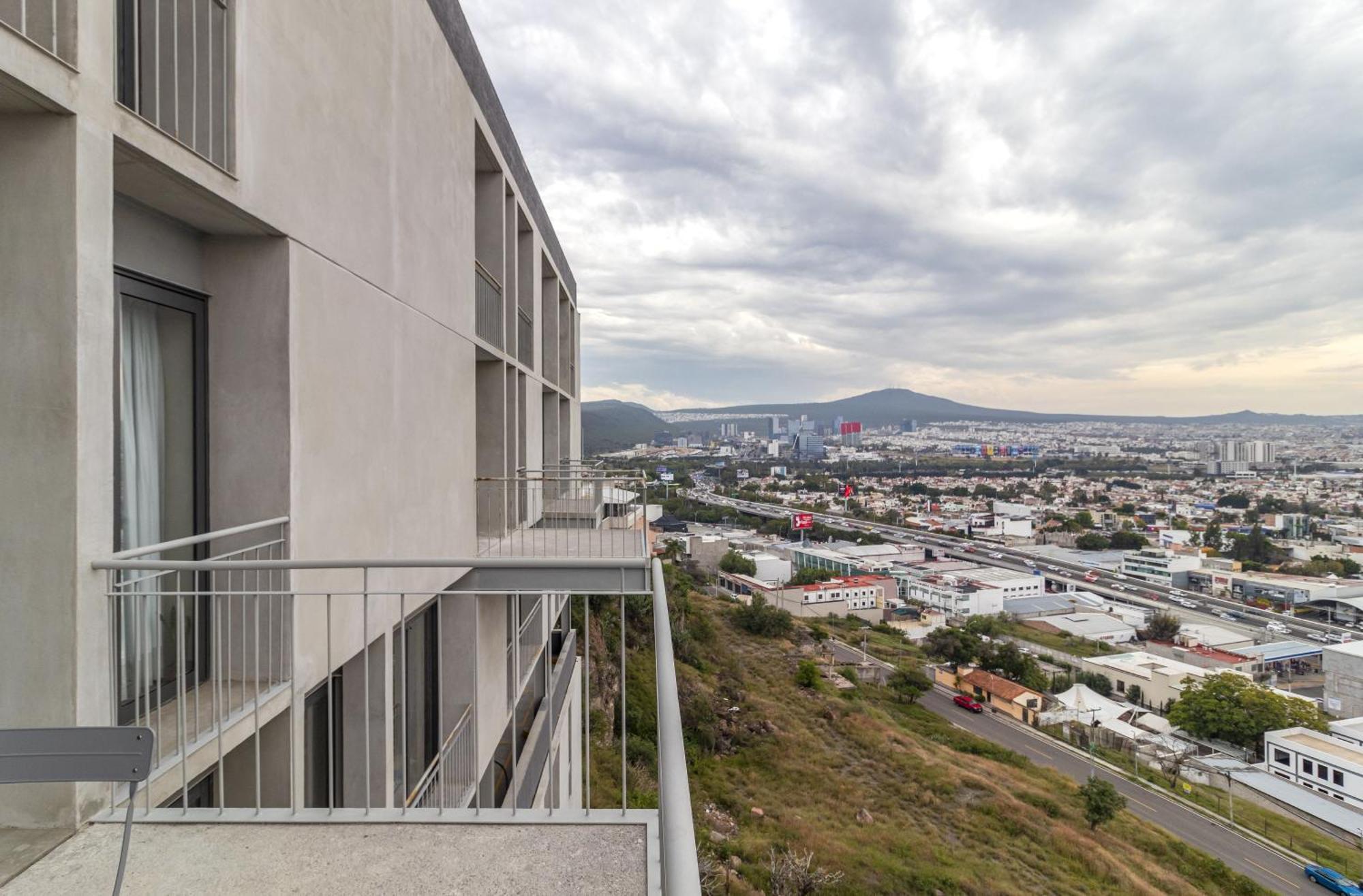 Departamentos Y Suites Indigo Querétaro Exteriör bild