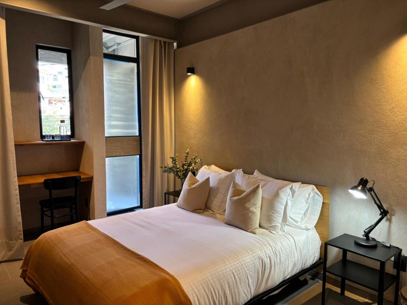 Departamentos Y Suites Indigo Querétaro Exteriör bild